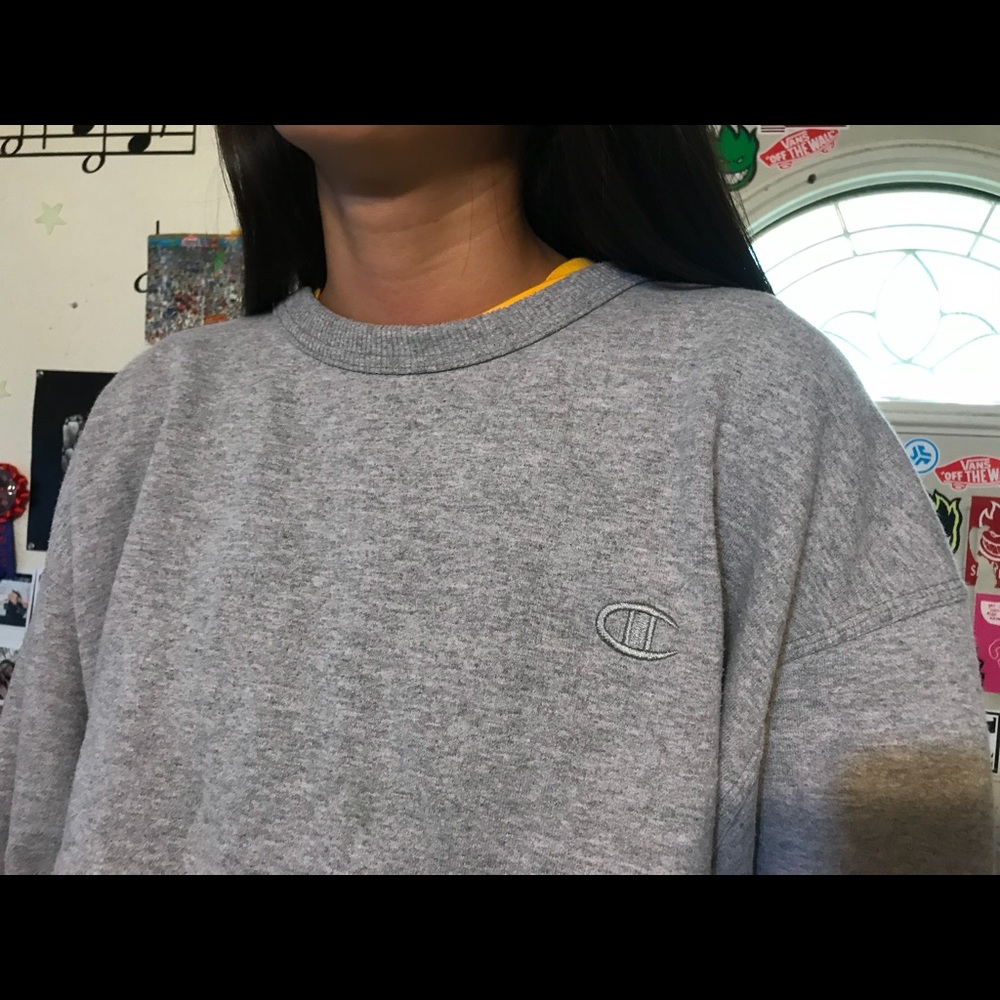 Oversized champion grey sweatshirt